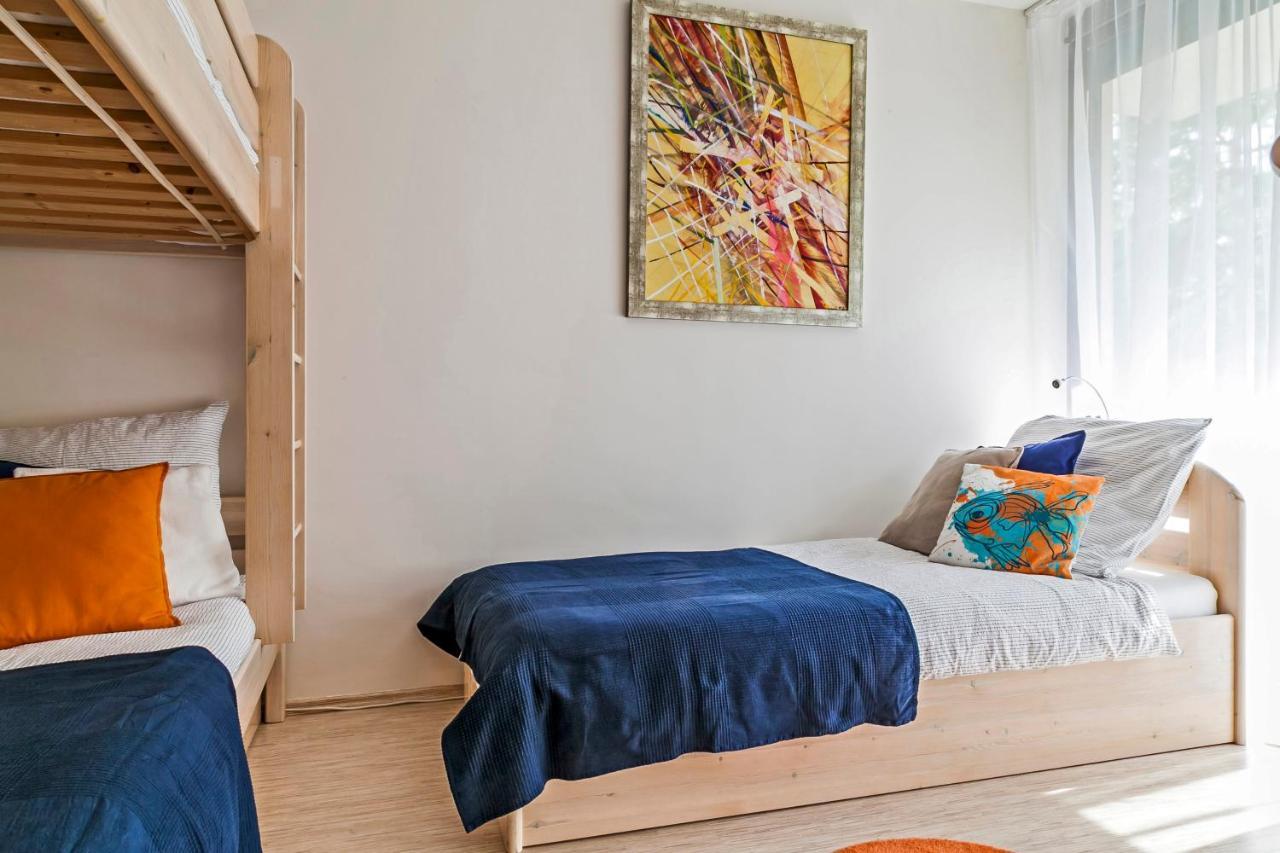 Panoramic Art Apartment With Jacuzzi Balatonlelle Exterior photo